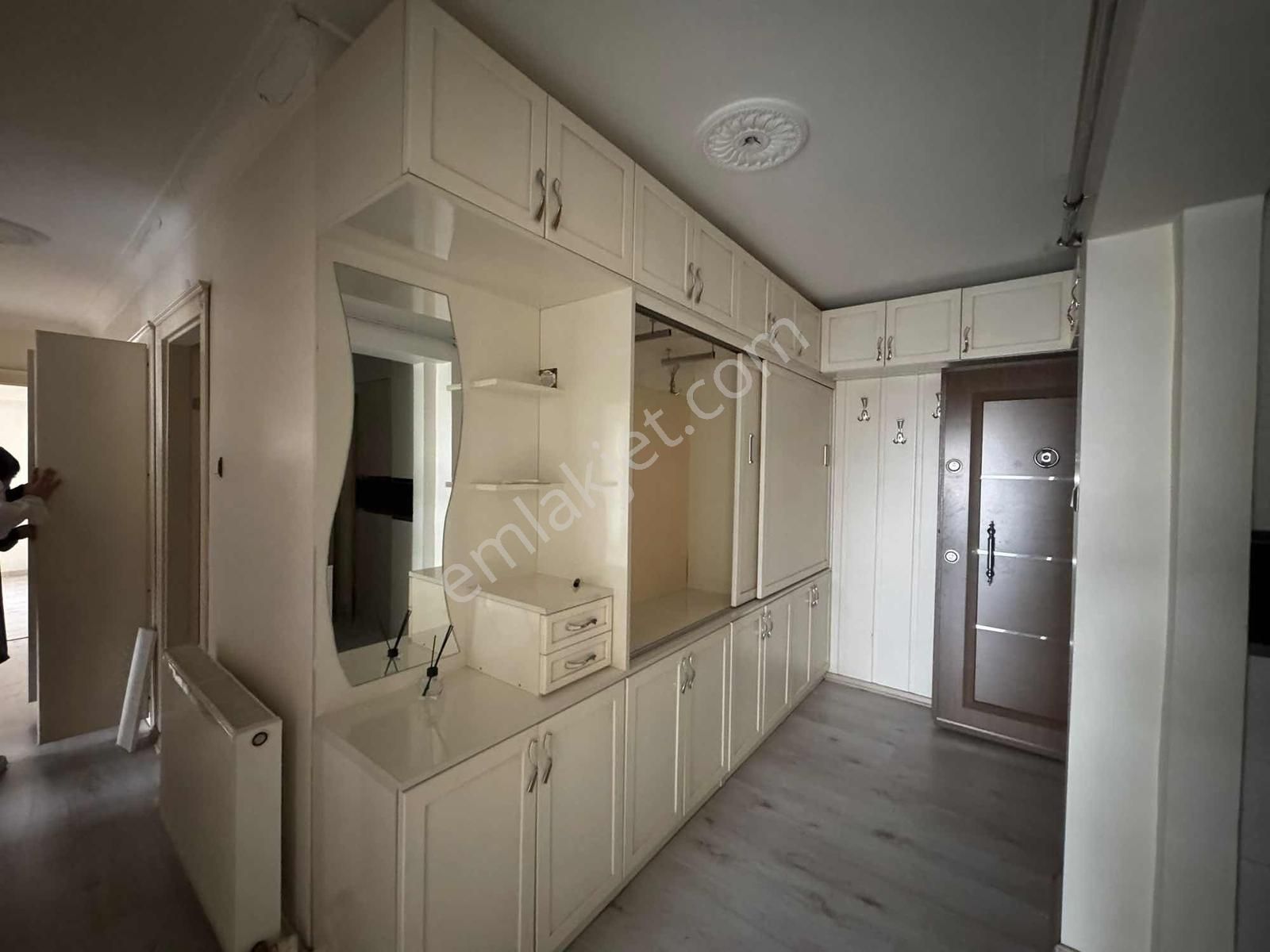 Lider Emlak'tan 1.kat Cd. Üstü Asansörlü Ön Cephe 3+1 120m2 - Görsel 33