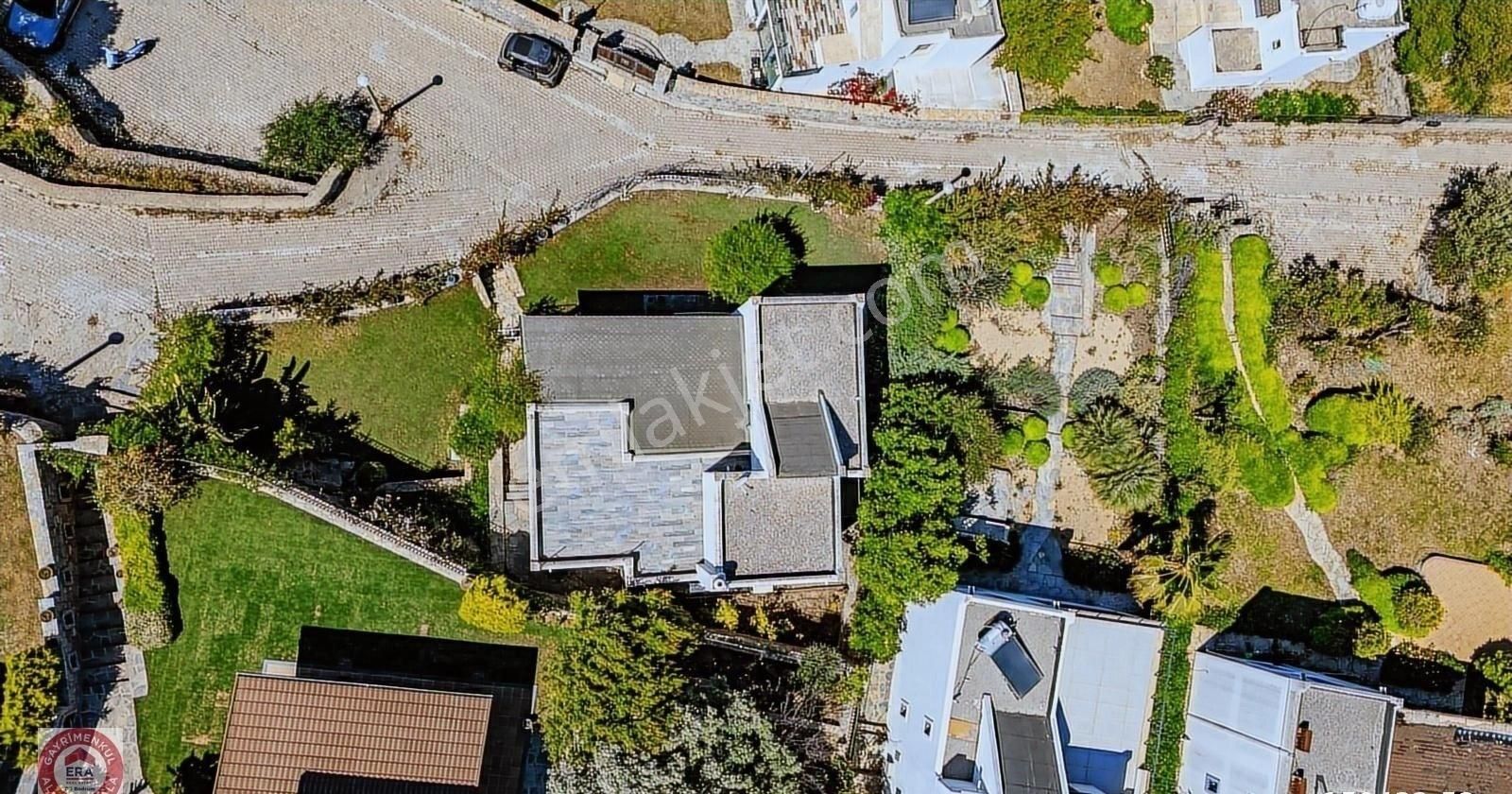 Bodrum'un En Prestijli Sitesi'nde 2 Plajlı,deniz Manzaralı Villa - Görsel 29