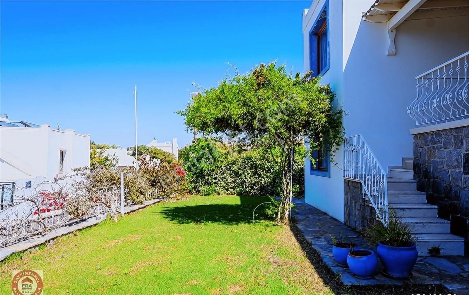 Bodrum'un En Prestijli Sitesi'nde 2 Plajlı,deniz Manzaralı Villa - Görsel 7