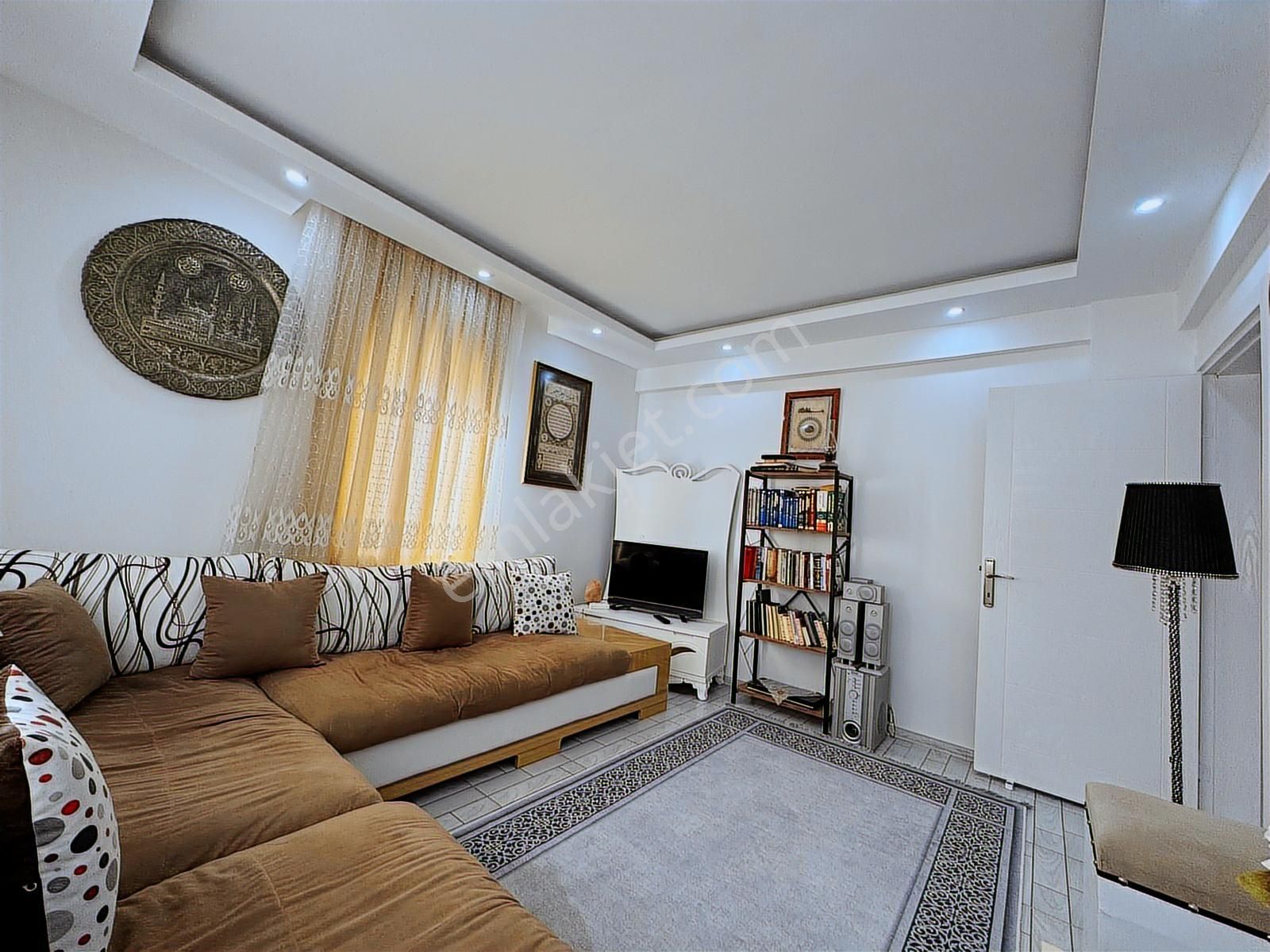 Salihli Adala'da Satılık Komple Tadiatlı 5+1 Tripleks Villa - Görsel 31