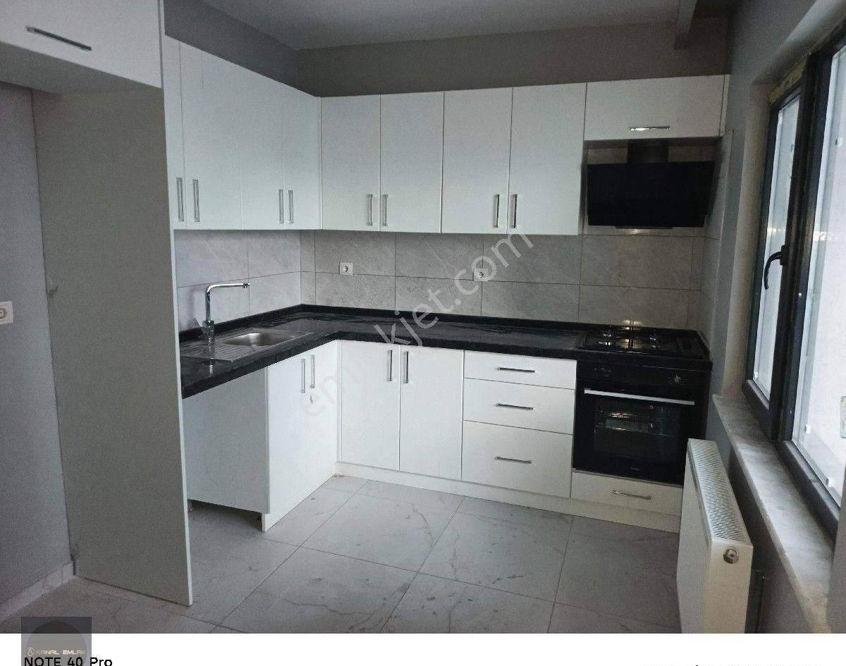 Burgaz'da Site İçi 3+1 Bahçe Dubleks