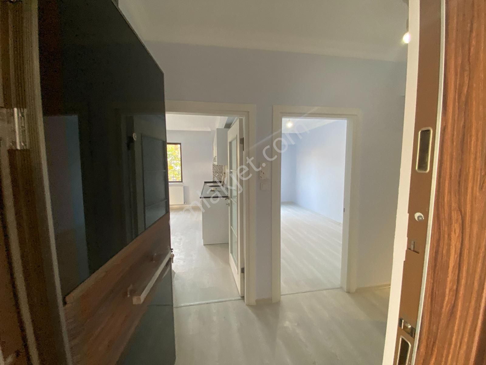 C21 İz Elif Zengin'den Çarşı Merkezde Satılık Daire.. - Görsel 18