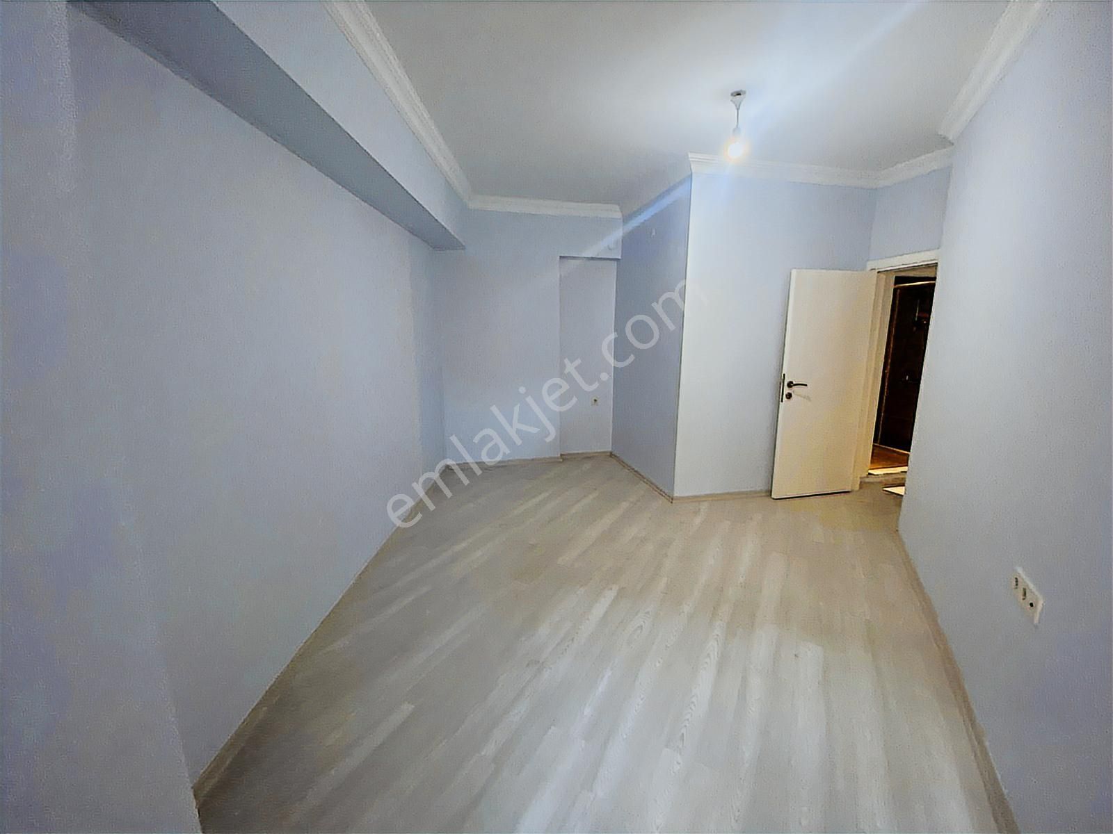 C21 İz Elif Zengin'den Çarşı Merkezde Satılık Daire.. - Görsel 30