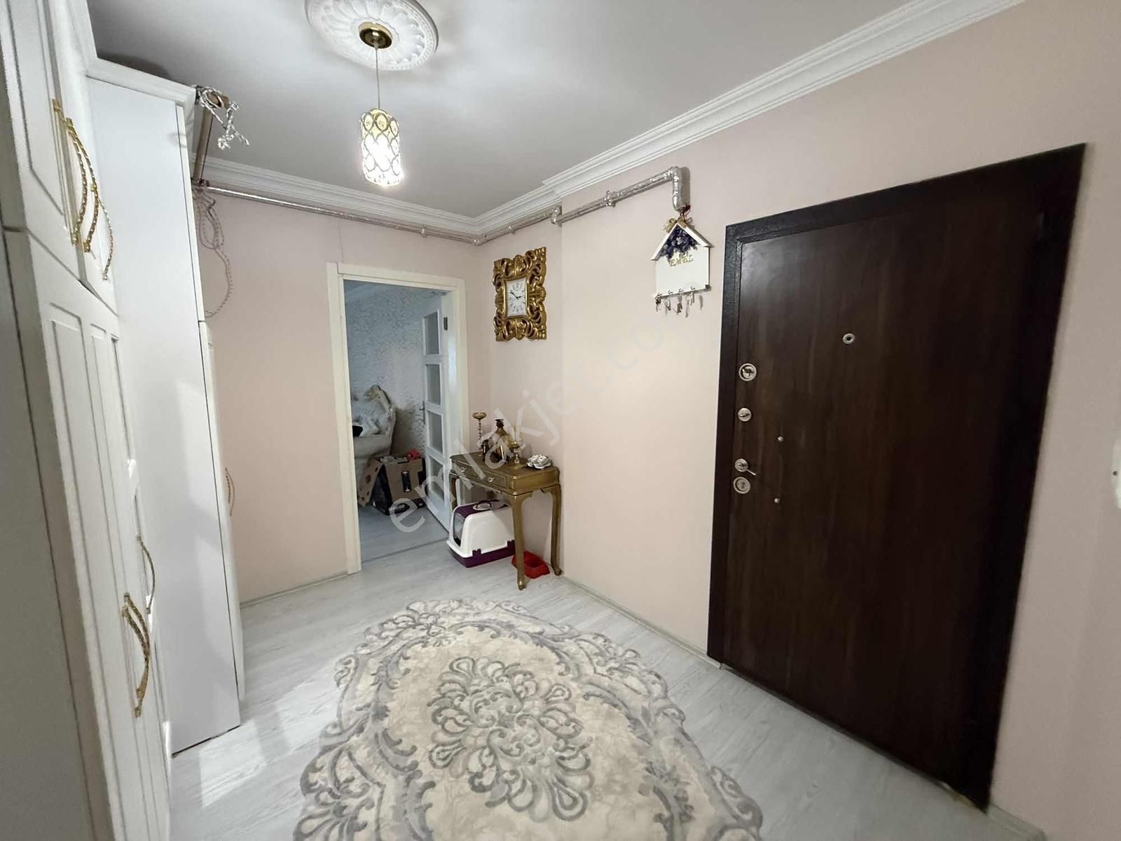 İznik Hastane Arkası Göl Manzaralı Ferah 135 M2 4. Kat Daire - Görsel 8