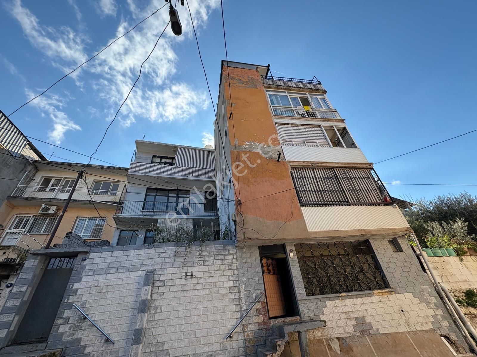 İzmir Konak Murat Mahallesinde Yülsek Kira Getirili 7 Daire 1 Depo - Görsel 31