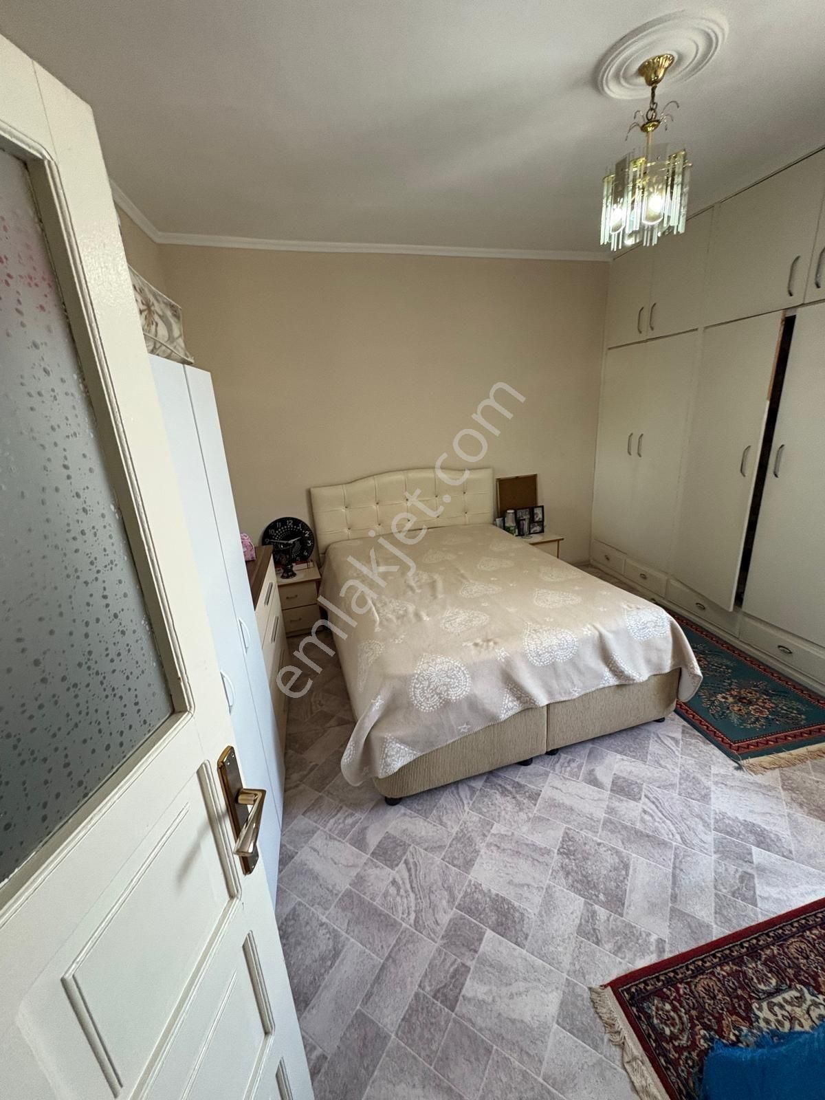 İzmir Konak Murat Mahallesinde Yülsek Kira Getirili 7 Daire 1 Depo - Görsel 12