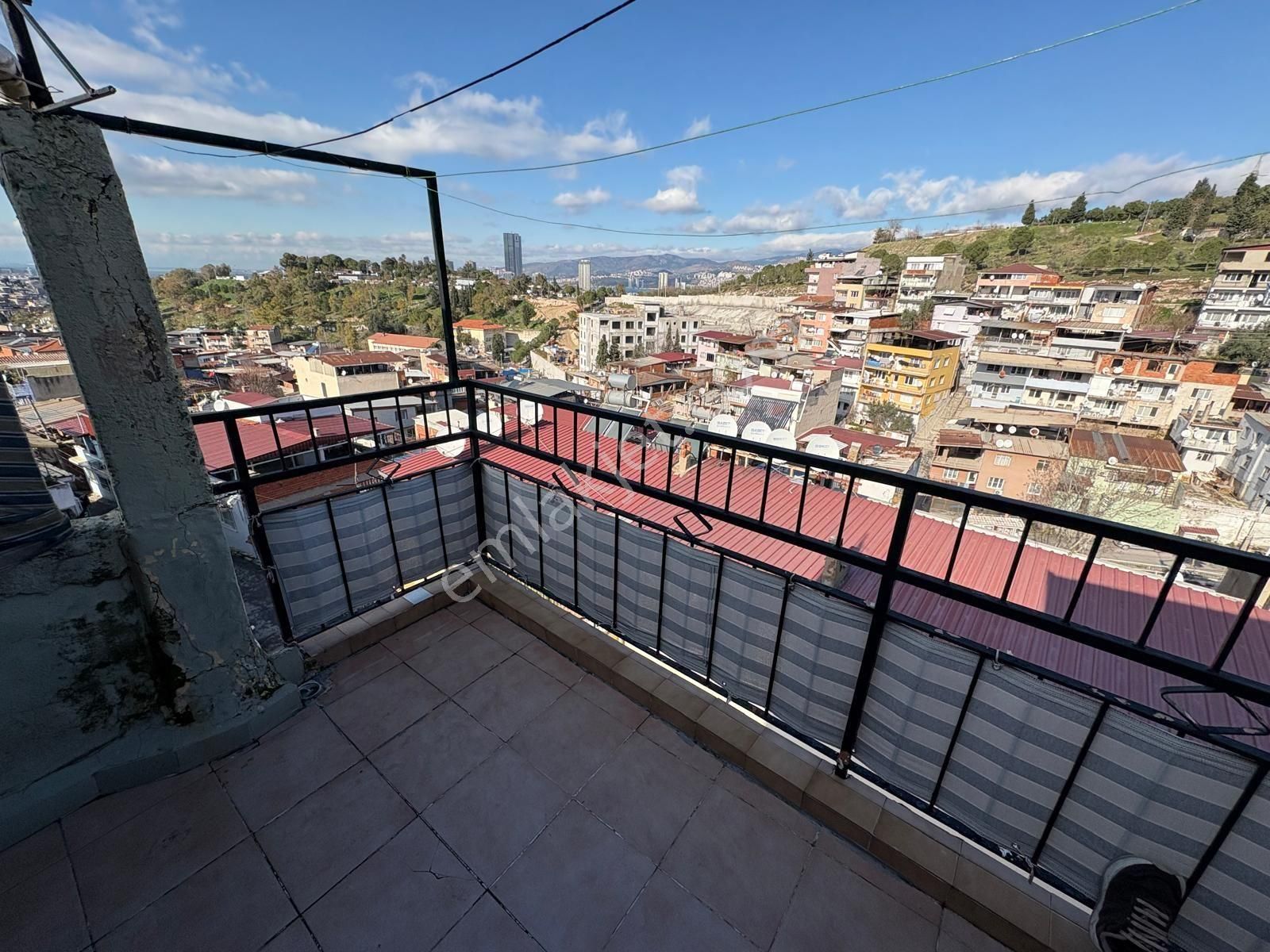 İzmir Konak Murat Mahallesinde Yülsek Kira Getirili 7 Daire 1 Depo - Görsel 9