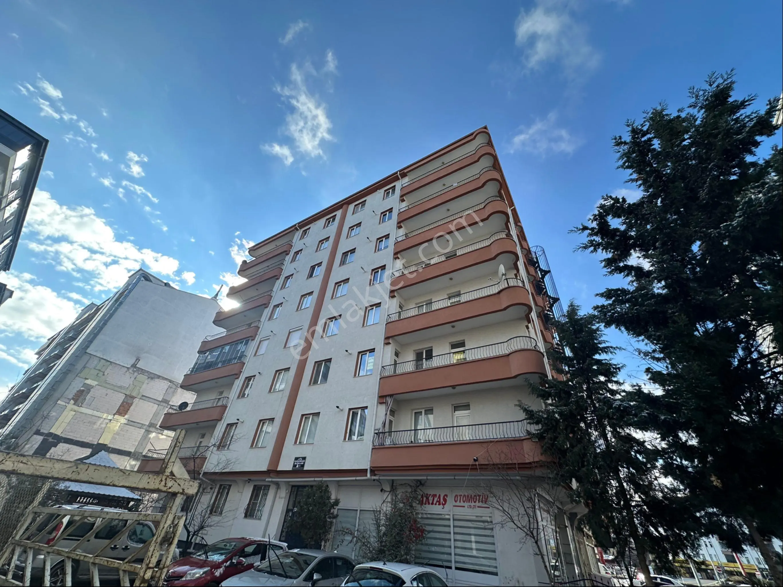 Taşpazar Mah. Adlıye Civ.kat:2 3+1 Kombili Asansörlü Ön Cephe Masrafsız - Görsel 2