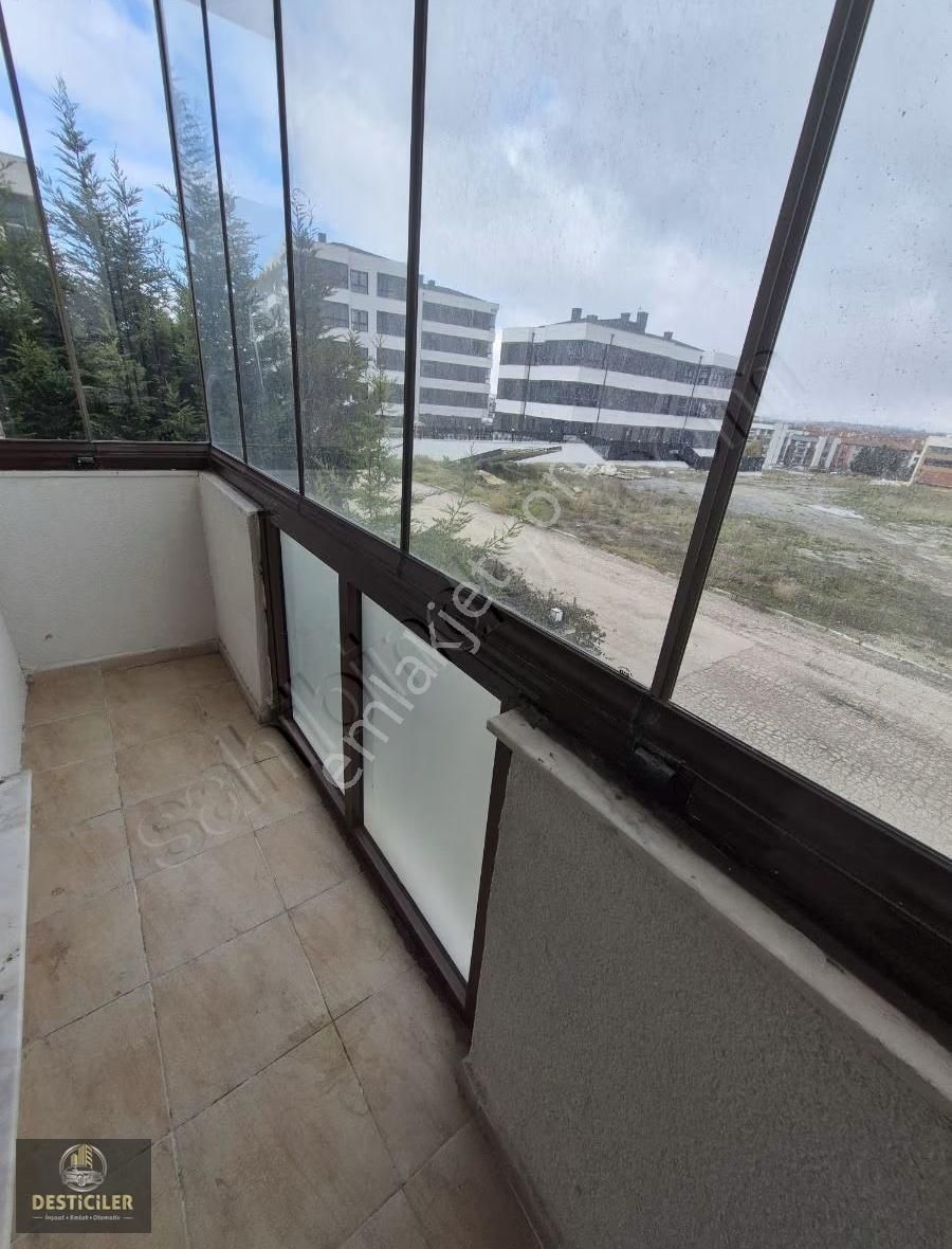 Hg-188 Batıkent Mah. Gökkonut Sitesi Ö.garajlı 4+1 Fırsat Daire - Görsel 10