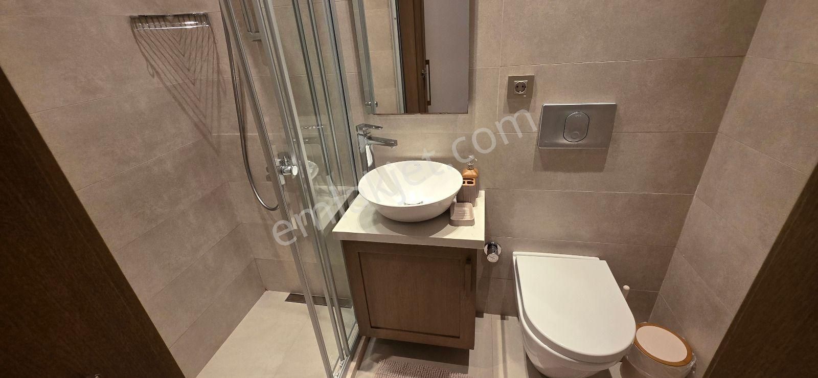 Turyap Çeşme Alaçatı Yıllık Kiralık Müstakil Havuzlu Lüks 7+1 Villa - Görsel 25