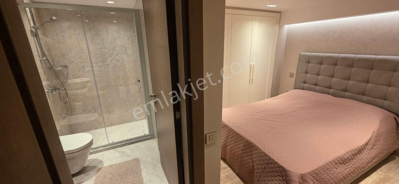 Turyap Çeşme Alaçatı Yıllık Kiralık Müstakil Havuzlu Lüks 7+1 Villa - Görsel 17
