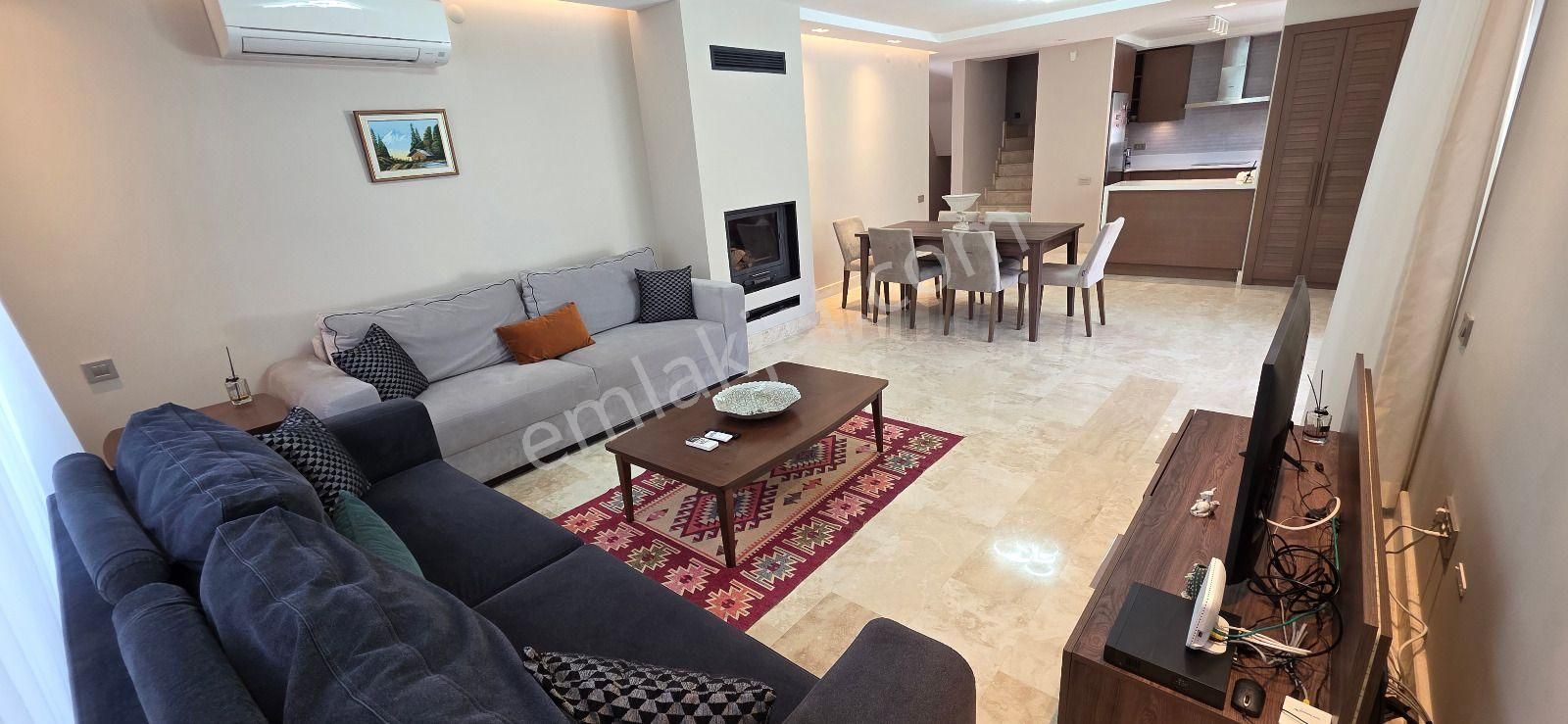 Turyap Çeşme Alaçatı Yıllık Kiralık Müstakil Havuzlu Lüks 7+1 Villa - Görsel 5