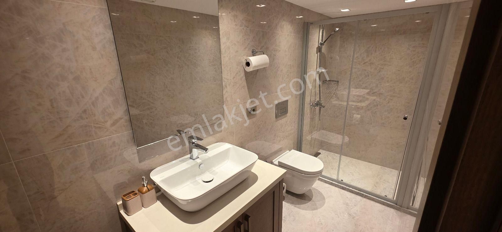 Turyap Çeşme Alaçatı Yıllık Kiralık Müstakil Havuzlu Lüks 7+1 Villa - Görsel 33