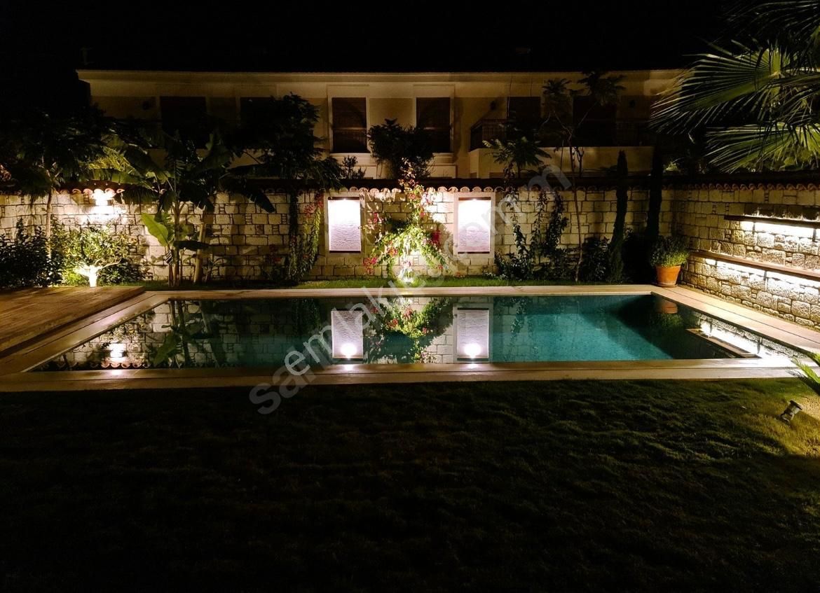 Turyap Çeşme Alaçatı Yıllık Kiralık Müstakil Havuzlu Lüks 7+1 Villa - Görsel 3