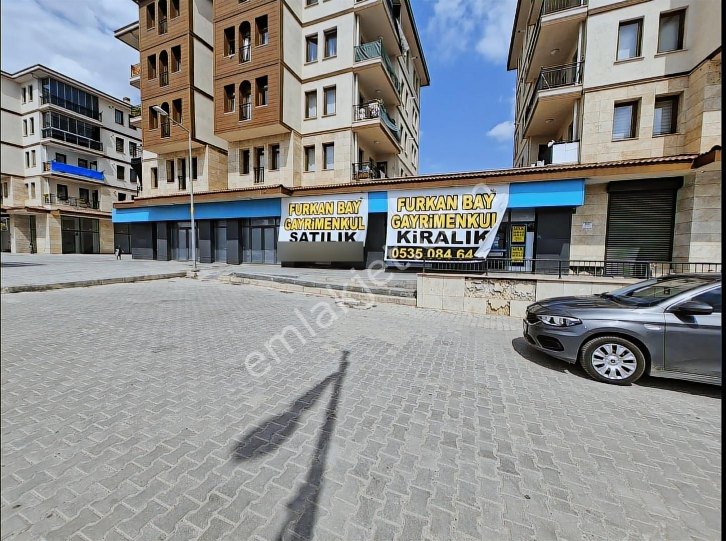 Karşıyaka Toki-bulvara Sıfır- Bölgenin En İşlek Noktasında 380m²
