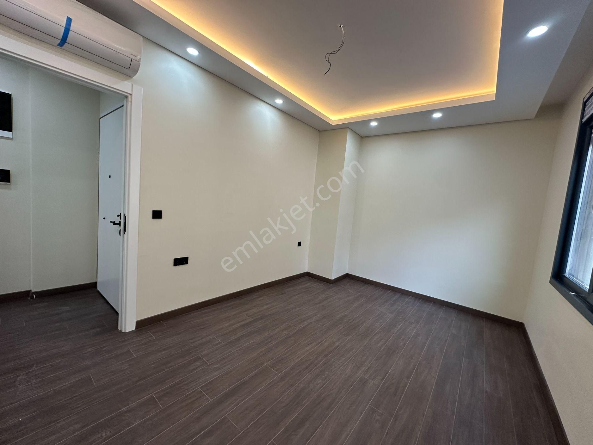 Göztepe Örgürlük Parkı Ve Marmaray Yakınında Ara Kat Satılık 1+1 - Görsel 11