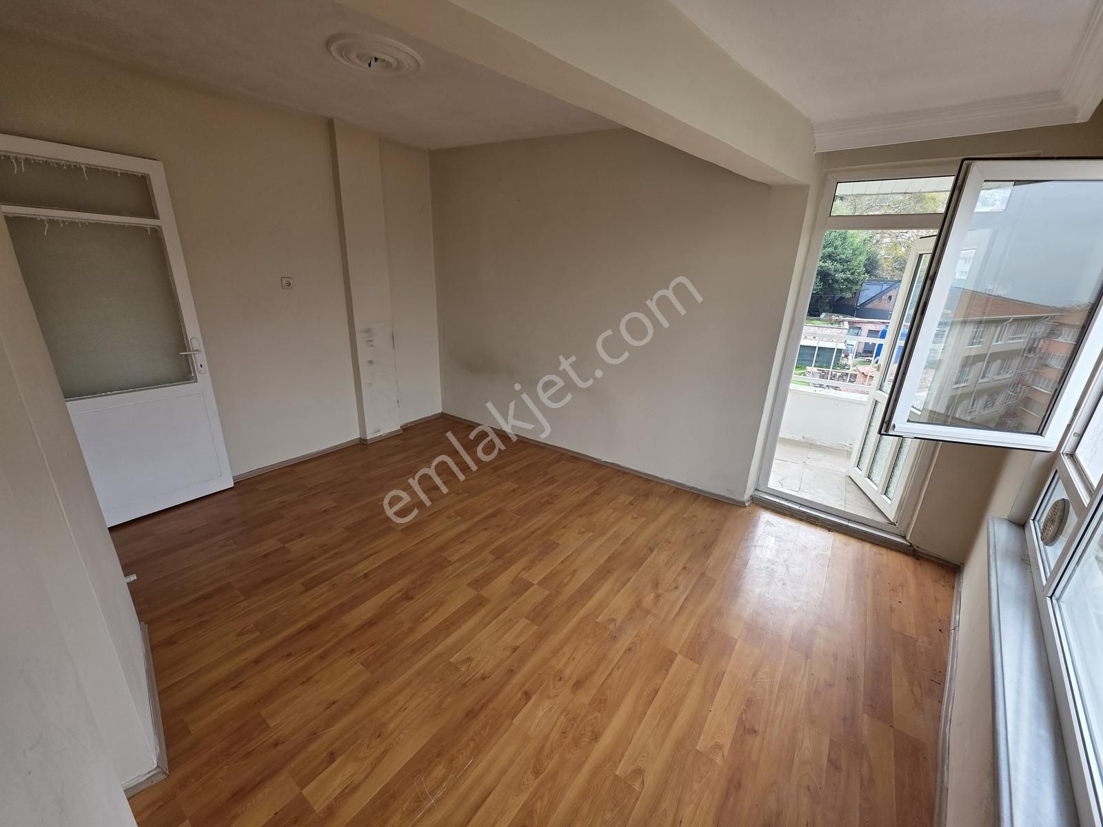 Yıldırım Umurbey Meydanında 2+1 Kiralık Daire - Görsel 3