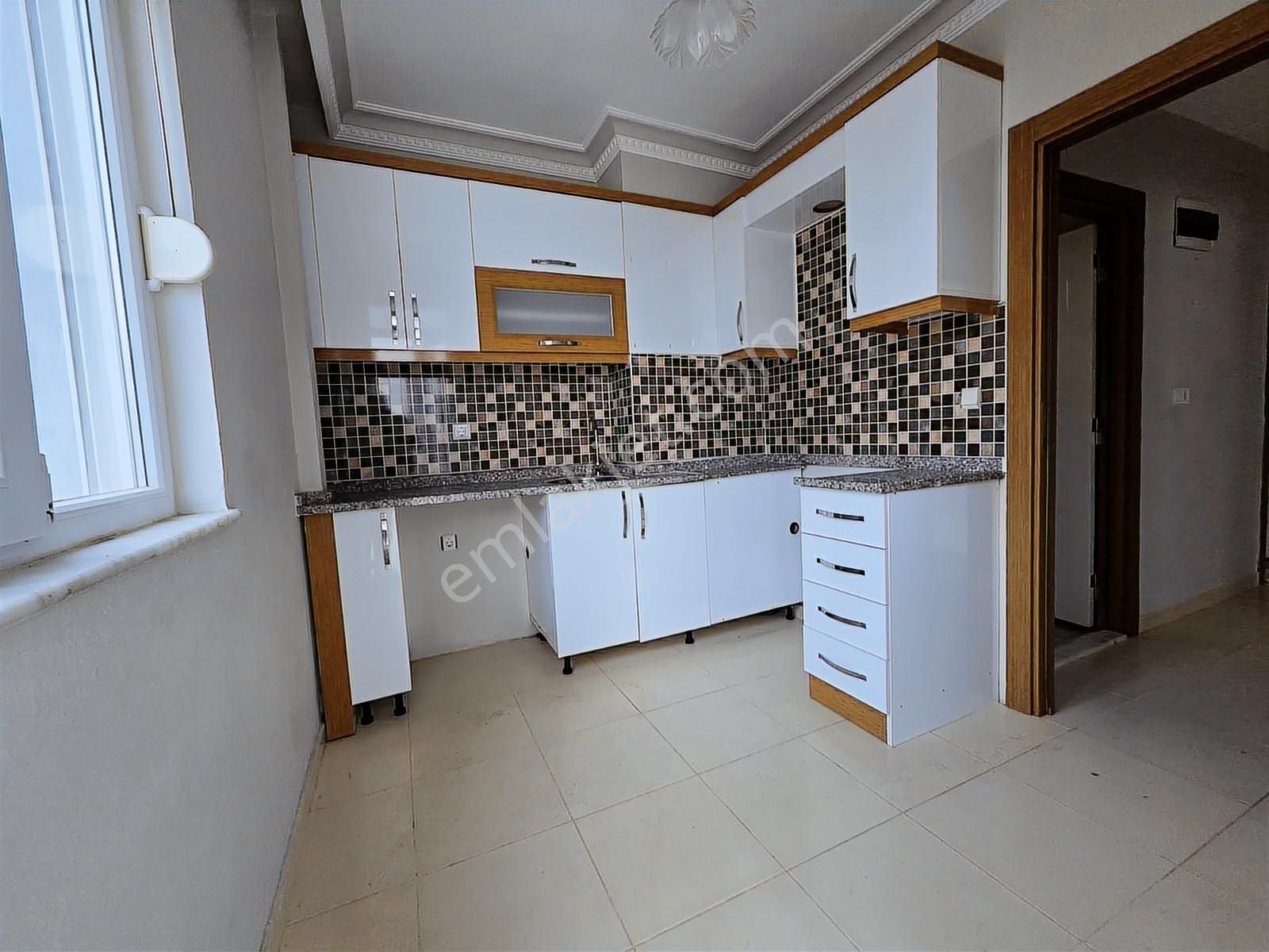 M.akif Ersoy Mah.de 2+1 Arakat Tranvaya Yakın İskanlı Önü Açık - Görsel 8