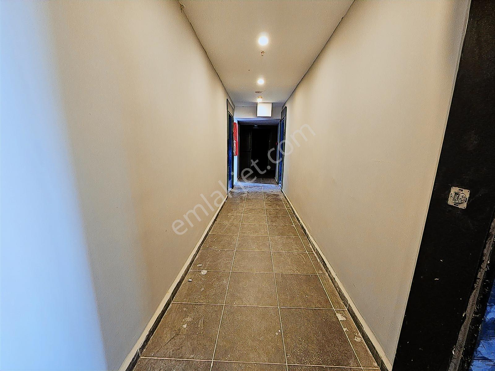 Re/max Arma'dan İzmir Point Bornovada Kiralık 1+1 Daire - Görsel 3