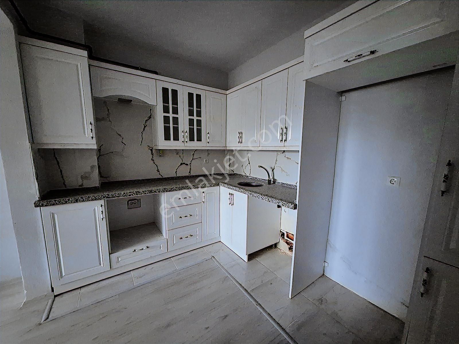 Canik Gaziosmanpaşa'da Caddeye Yakın Satılık 3+1 Sıfır Daire