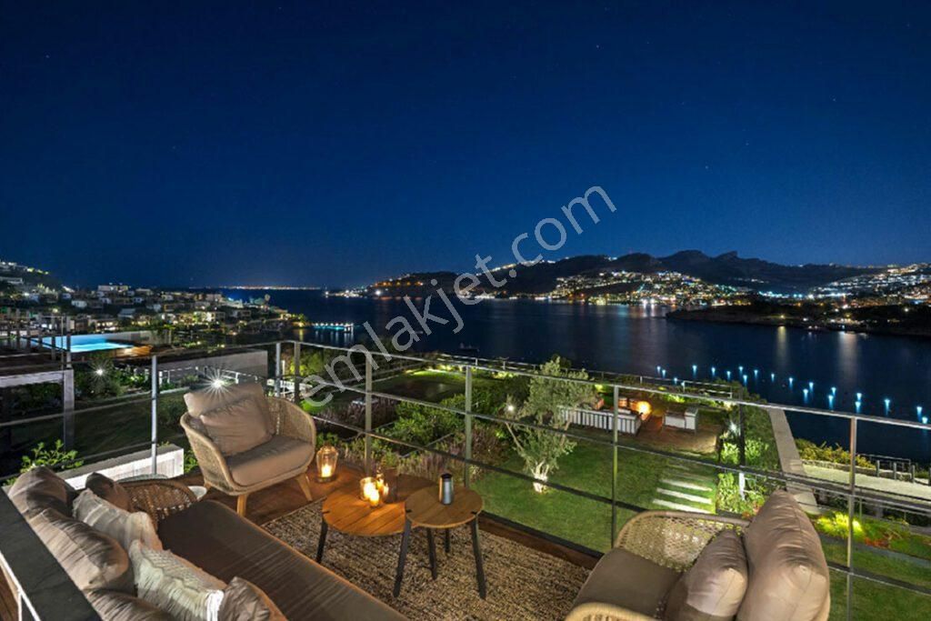 Bodrum Kıyı Evleri | Yalıkavakta Denize Sıfır 6+1 Lüks Villa - Görsel 9