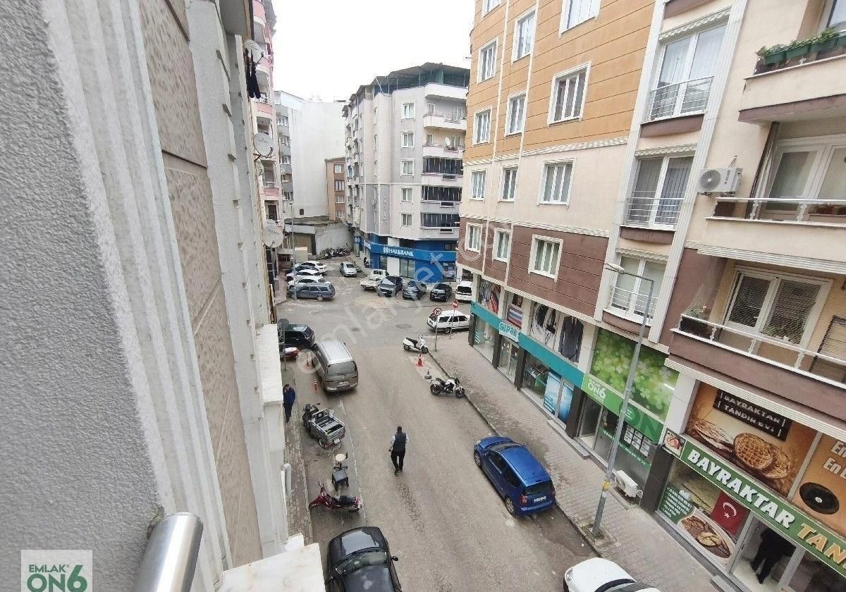 Şehir Merkezinde 3+1 Kiralık Daire - Görsel 16