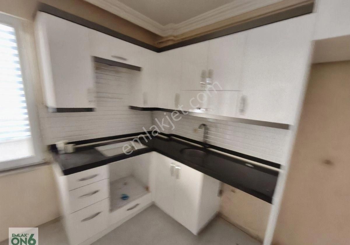 Şehir Merkezinde 3+1 Kiralık Daire - Görsel 3