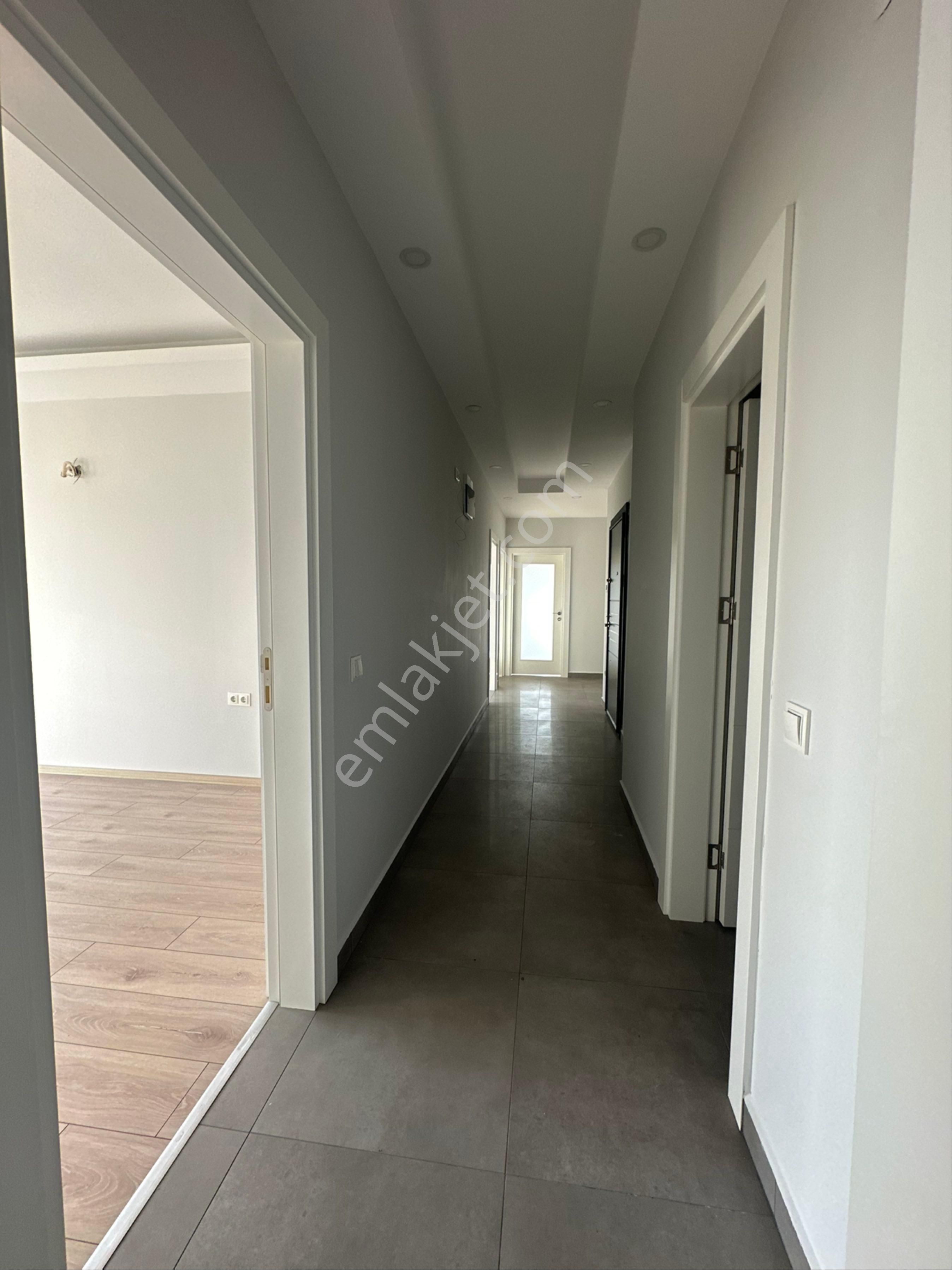 Kiralık 4+1 Ayrı Mutfak - Görsel 35