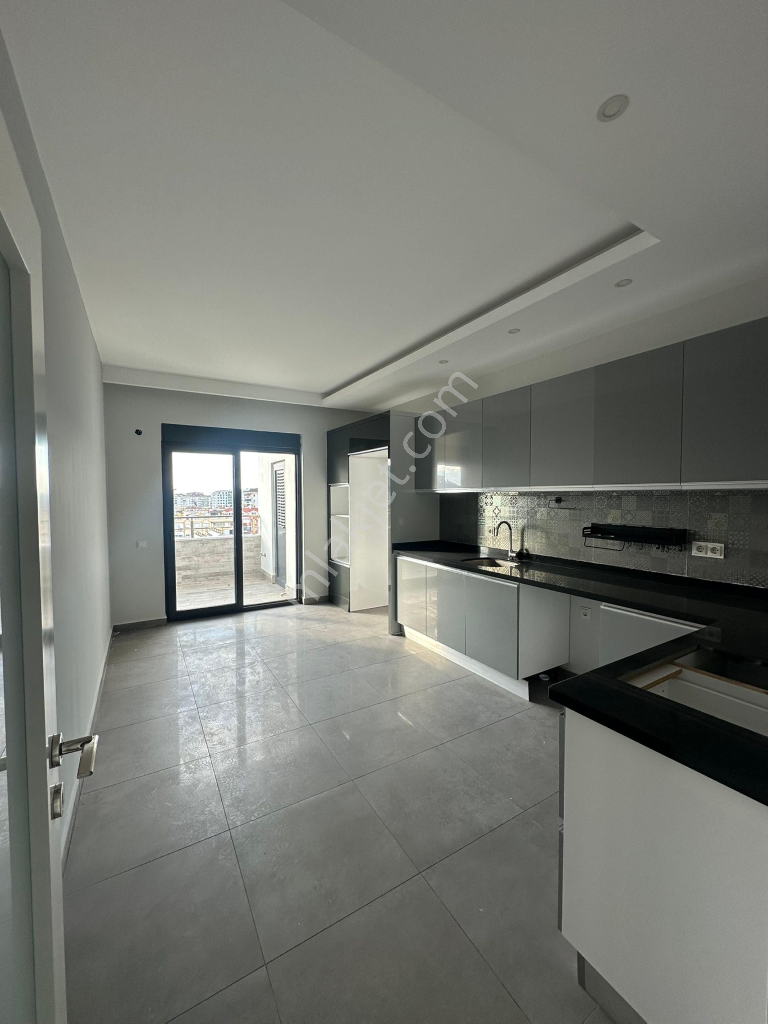 Kiralık 4+1 Ayrı Mutfak - Görsel 13