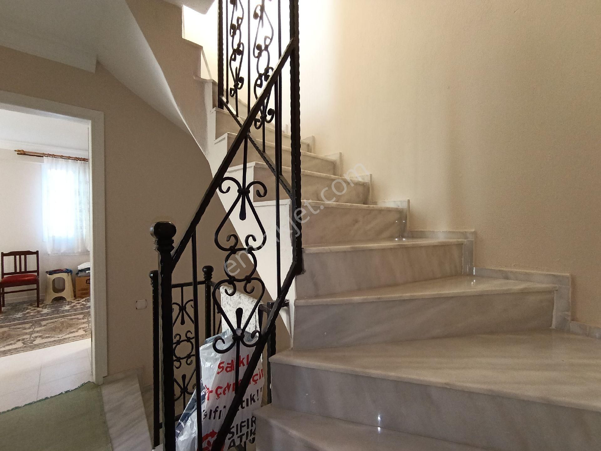 Panaromik Manzaralı Site İçinde 4+2 Satılık Villa - Görsel 18