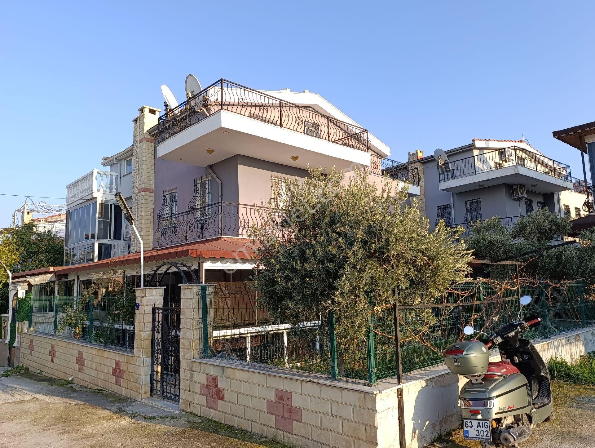 Panaromik Manzaralı Site İçinde 4+2 Satılık Villa - Görsel 7