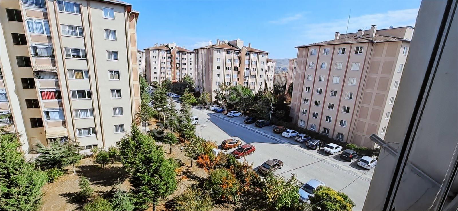 Yenikent İlksan Toki Asansörlü Ara Kat Güney Yol Cep 3+1 - Görsel 11
