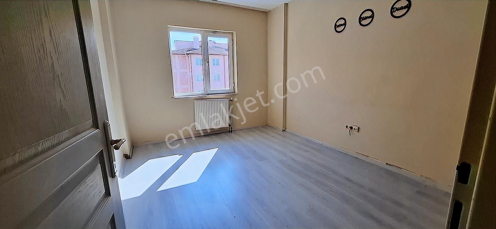 Yenikent İlksan Toki Asansörlü Ara Kat Güney Yol Cep 3+1 - Görsel 12