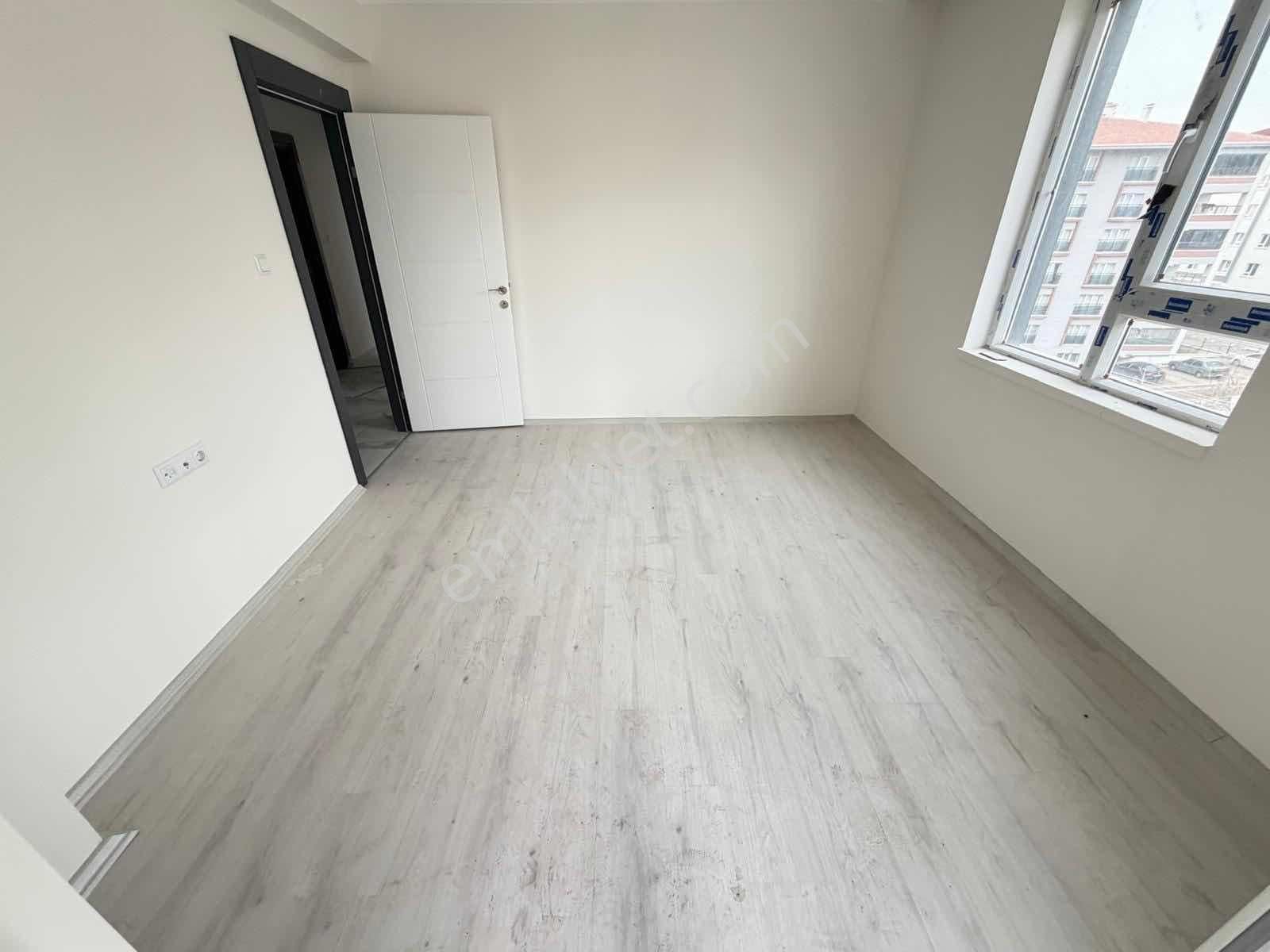 Ara Katta 3+1 130 M2 Ç.banyolu Teras Balkonlu Ç.asansör Fırsat.. - Görsel 32