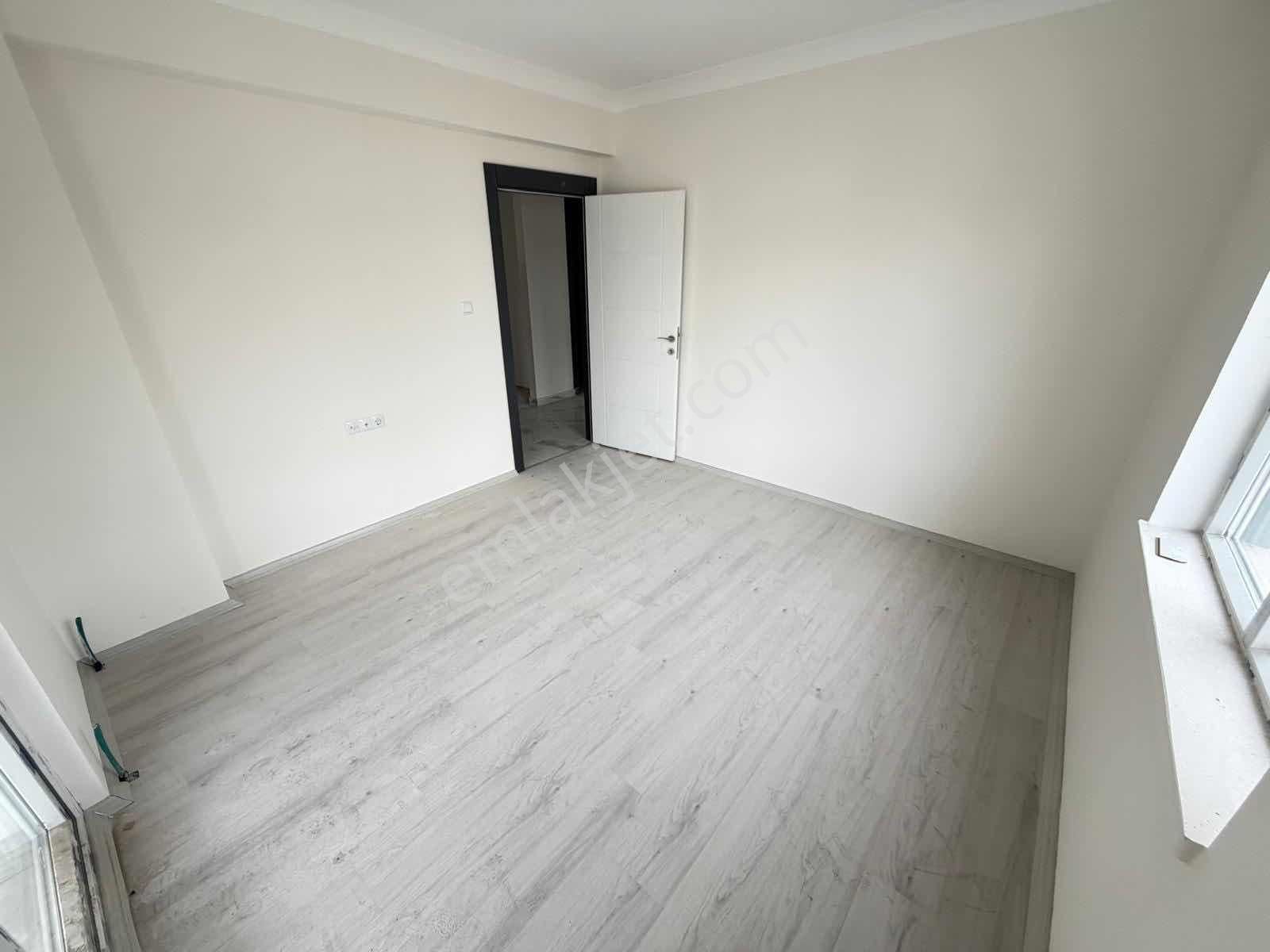 Ara Katta 3+1 130 M2 Ç.banyolu Teras Balkonlu Ç.asansör Fırsat.. - Görsel 5