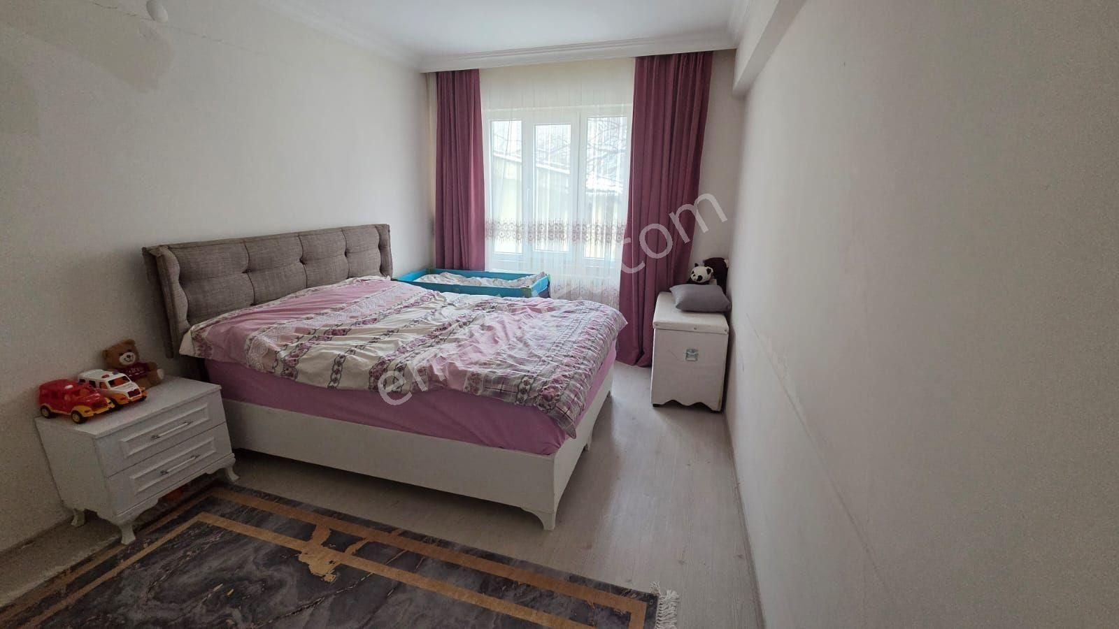 Yeniceköy Merkezi Konumda Satılık 3+1 Daire - Görsel 2