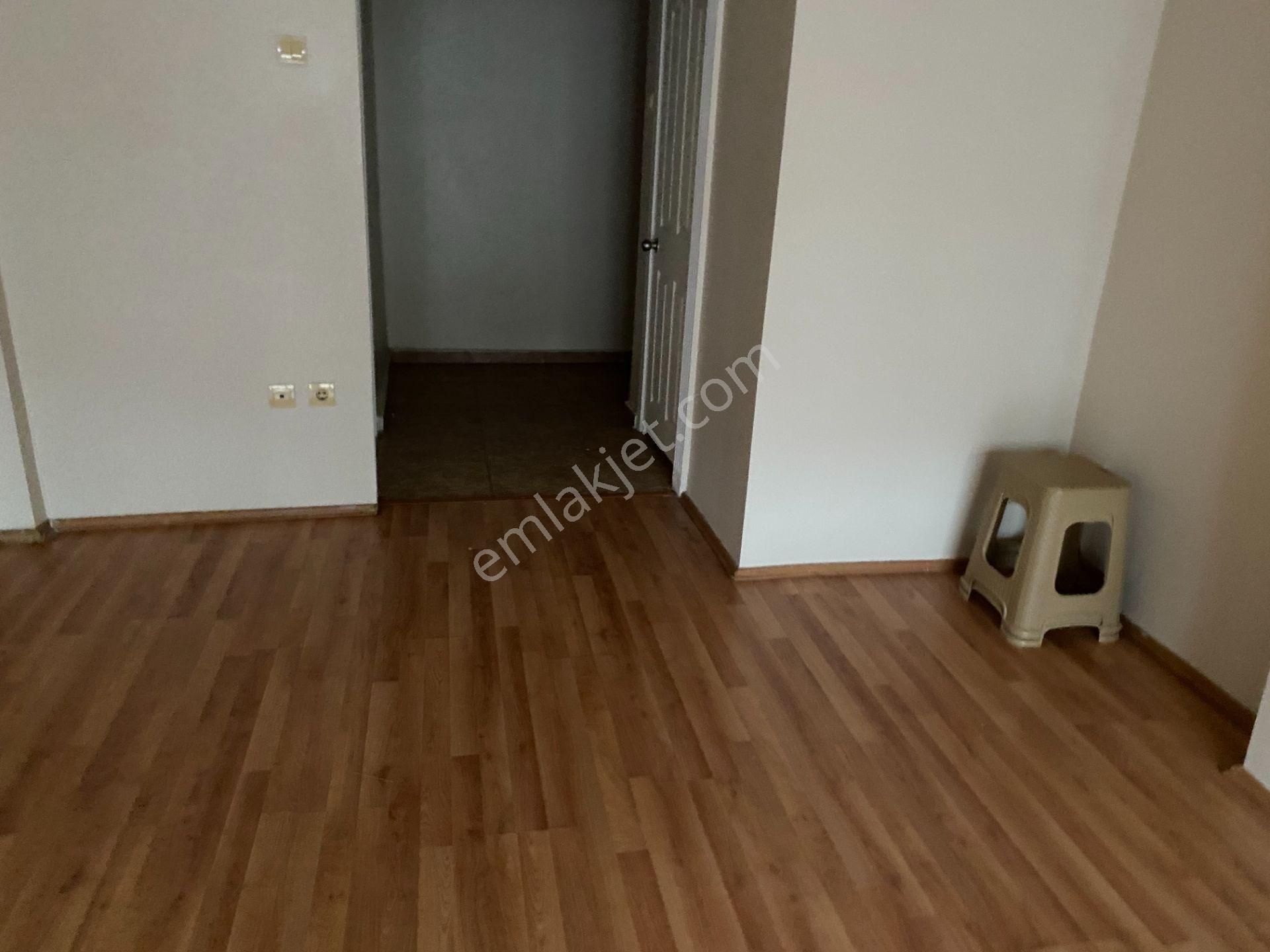 Destan-012 Kocamustafapaşa Carrefoursa-civarı Caddede-2-oda-1-salon-kombili-90m2-bakımlı-daire - Görsel 34
