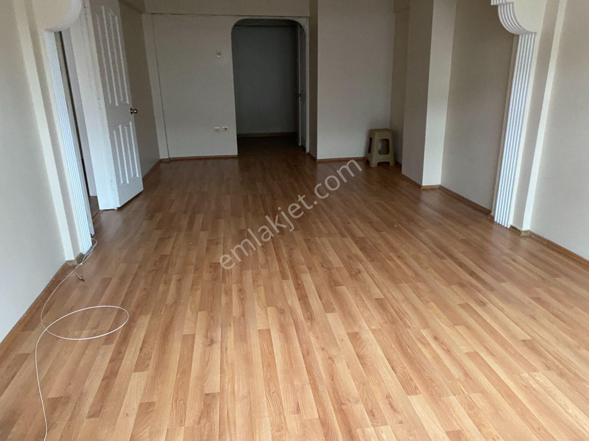 Destan-012 Kocamustafapaşa Carrefoursa-civarı Caddede-2-oda-1-salon-kombili-90m2-bakımlı-daire - Görsel 3