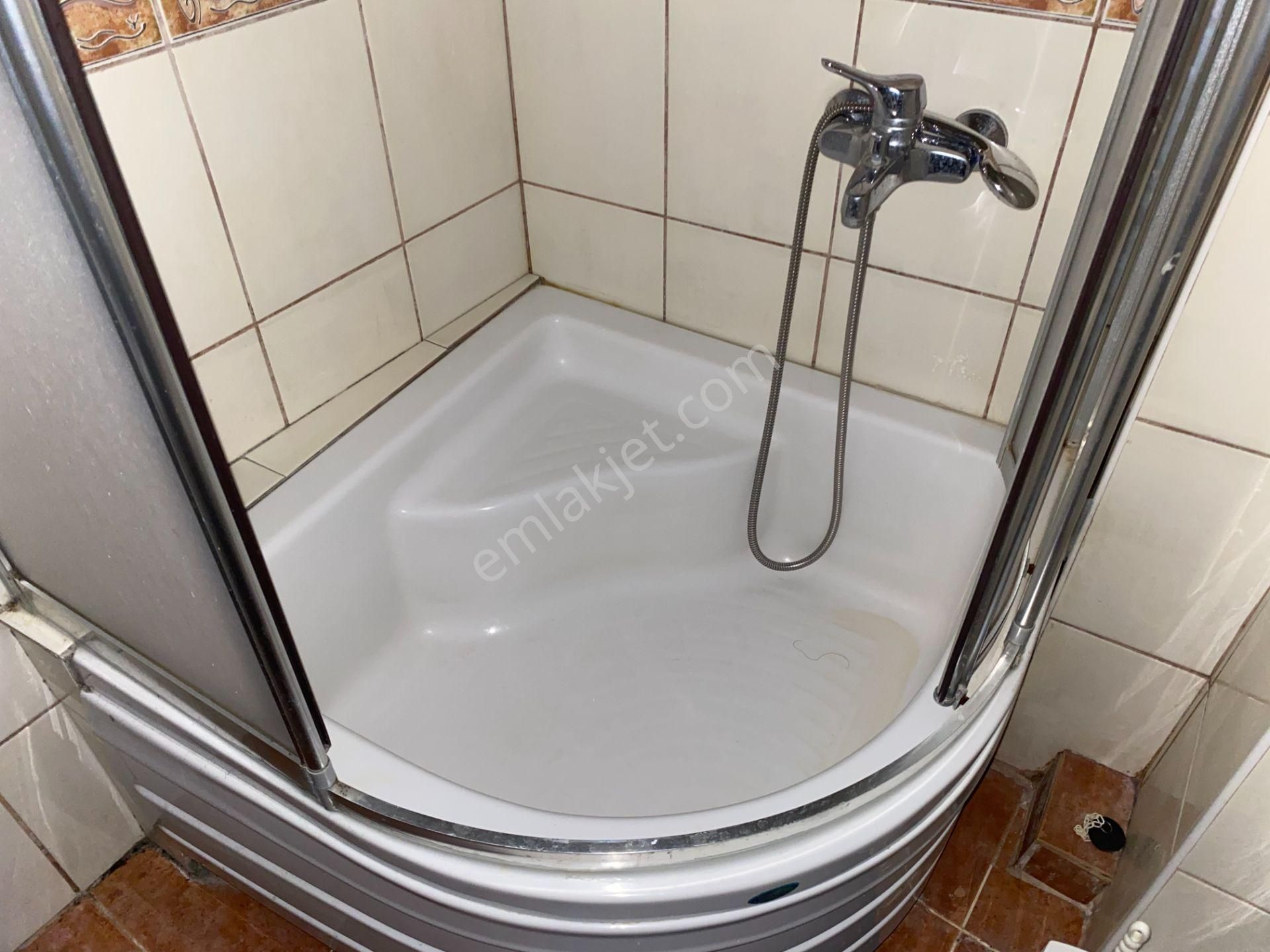 Destan-012 Kocamustafapaşa Carrefoursa-civarı Caddede-2-oda-1-salon-kombili-90m2-bakımlı-daire - Görsel 8