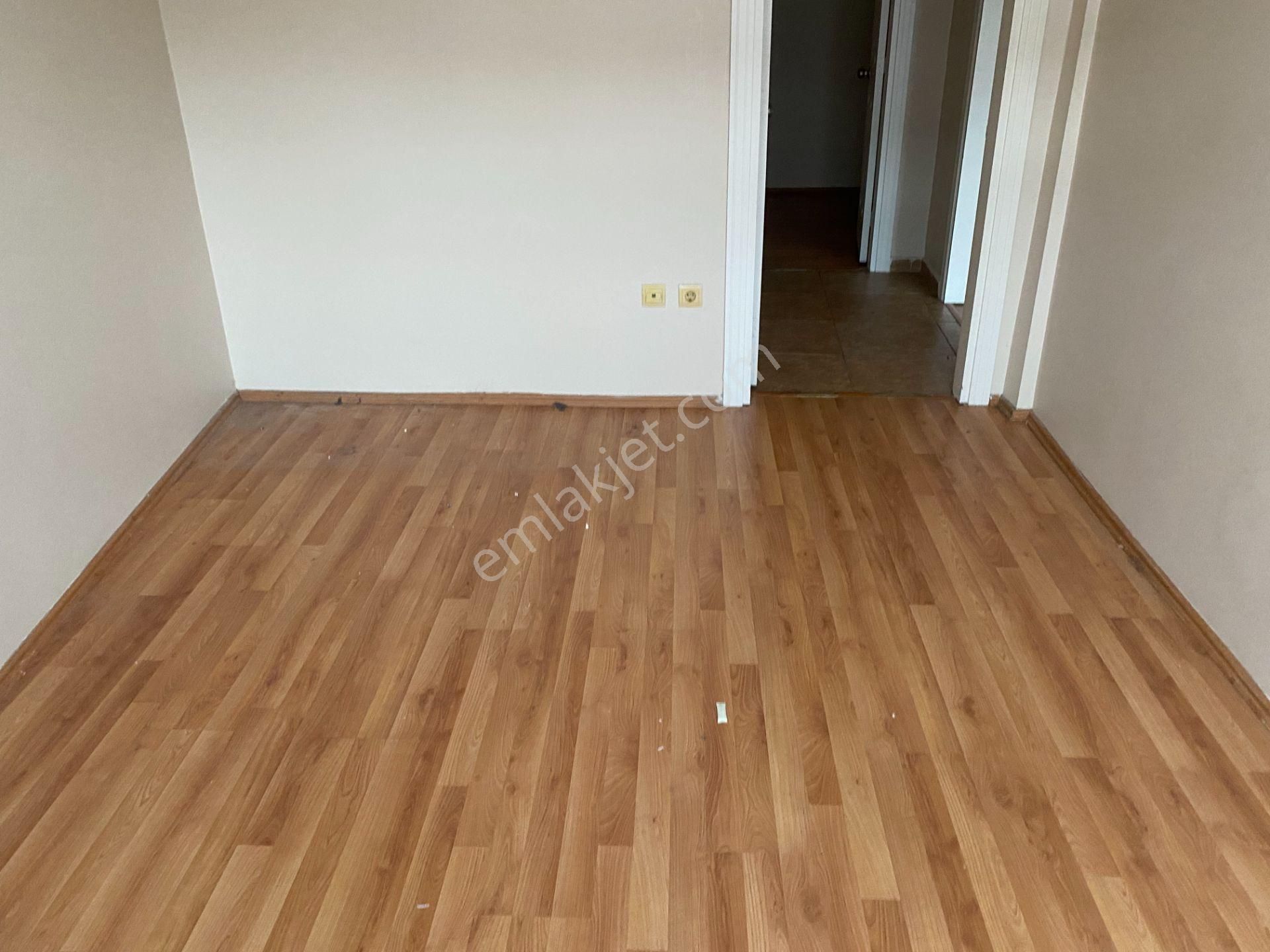 Destan-012 Kocamustafapaşa Carrefoursa-civarı Caddede-2-oda-1-salon-kombili-90m2-bakımlı-daire - Görsel 13