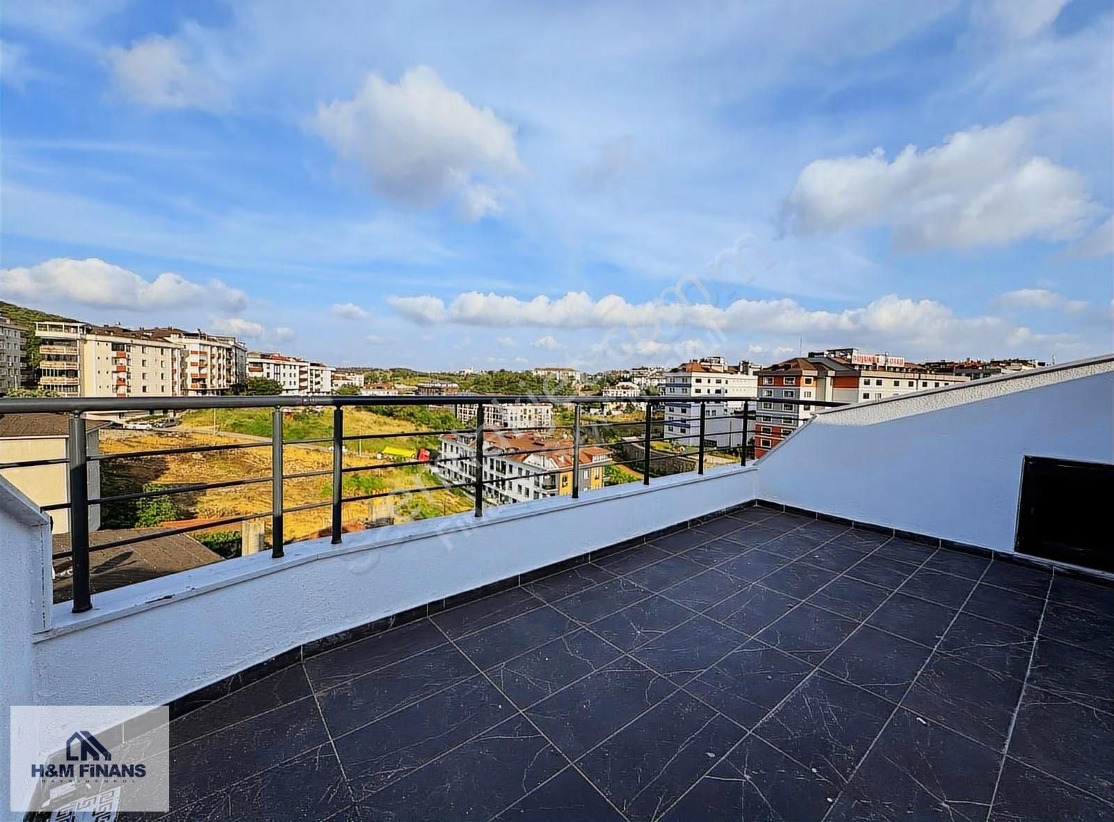 Çekmeköy Merkez Mahallesi'nde Satılık 3+1 Dubleks Daire - Görsel 2