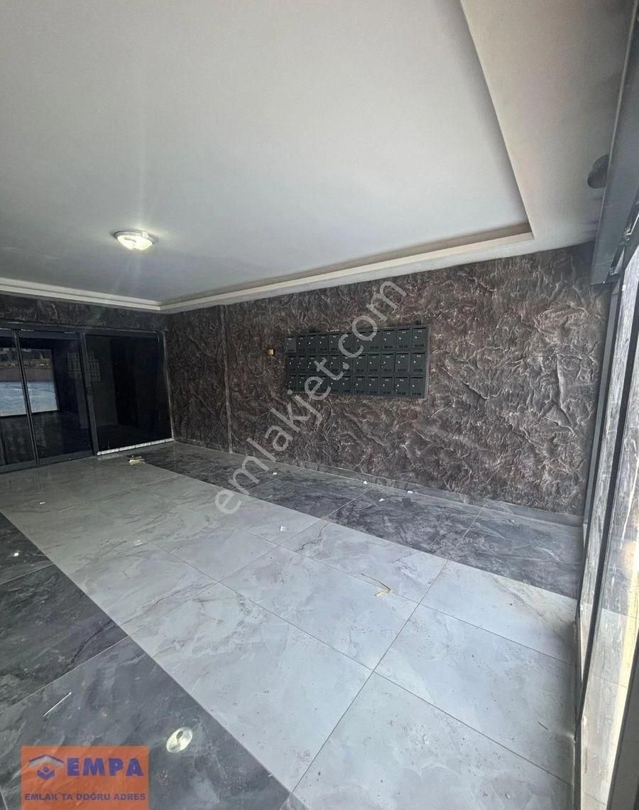 Susuz Mahallesinde 4+1 Sıfır, Lüks Daire - Görsel 5