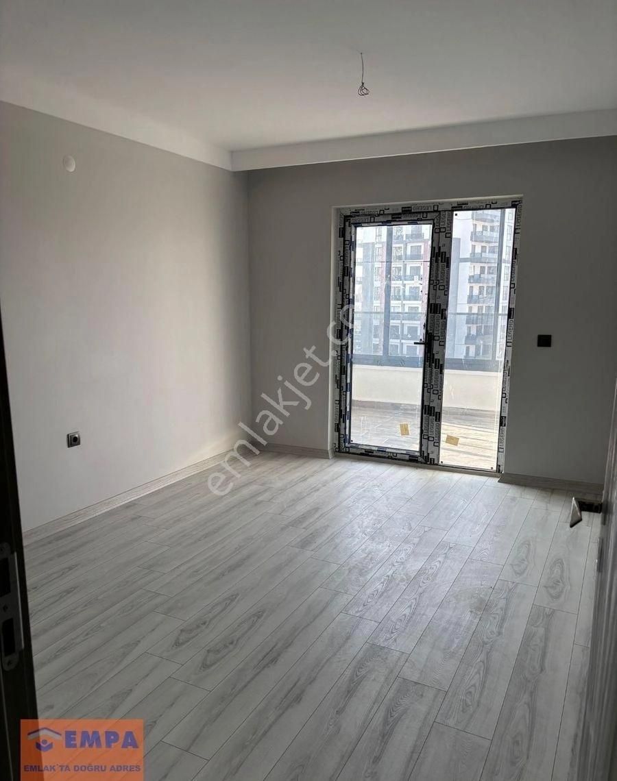 Susuz Mahallesinde 4+1 Sıfır, Lüks Daire - Görsel 10