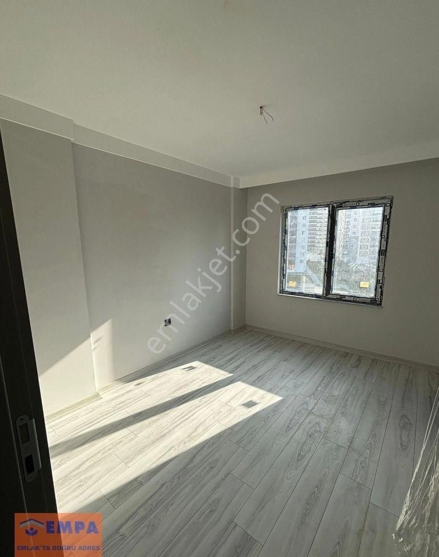 Susuz Mahallesinde 4+1 Sıfır, Lüks Daire - Görsel 20