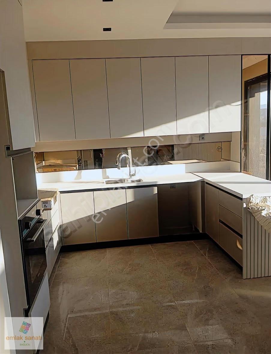 Bağlıcada 6+2 Kapalı Otoparklı Süper Lüks Villa - Görsel 11