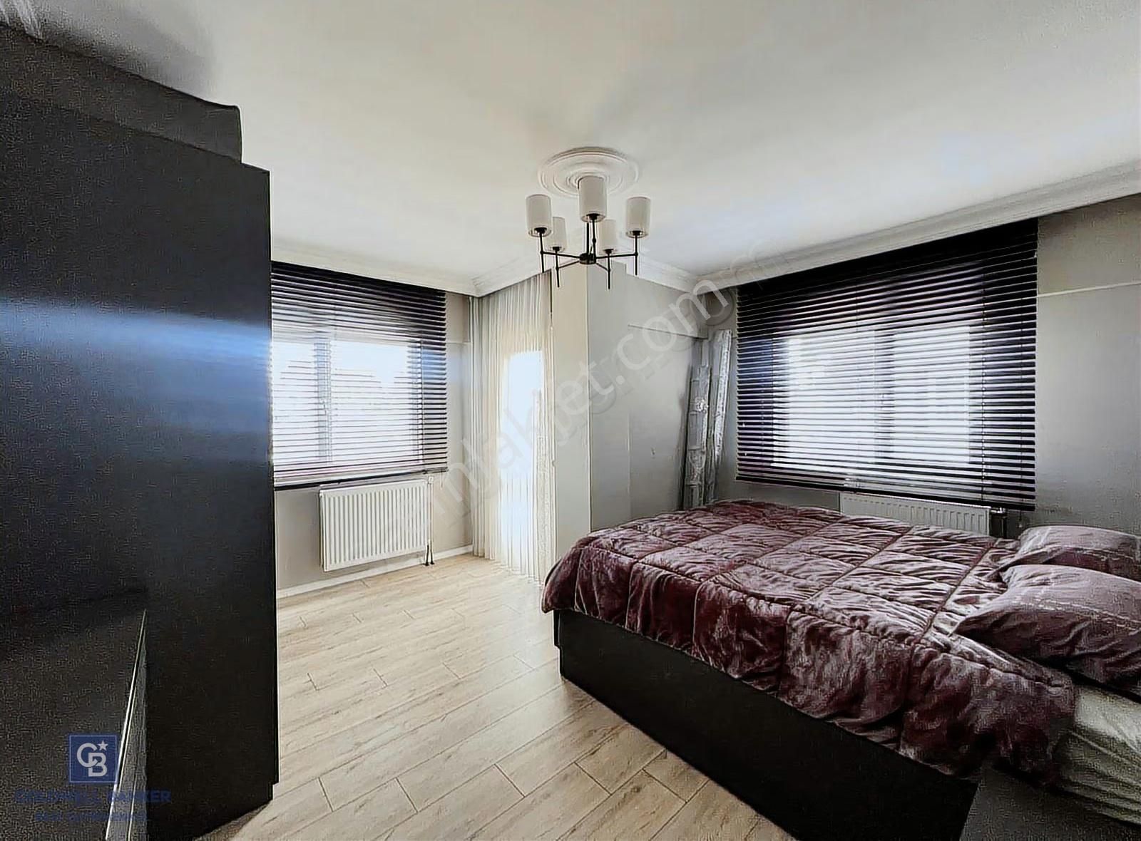 Koşuyolu Dışbank Sitesi Ara Katta 3+1 Kiralık - Görsel 4