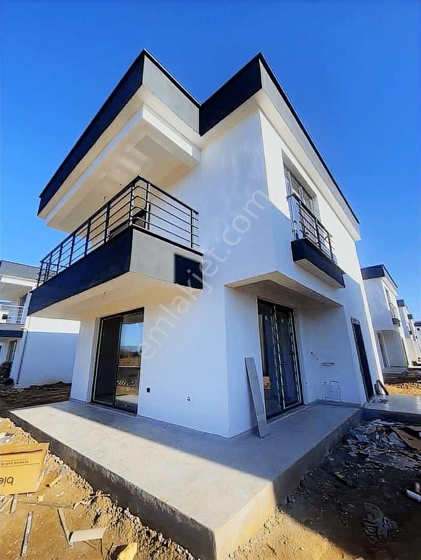 Prestij Gayrimenkulden Gömeçte Site İçersinde 3+1 Müstakil Villa