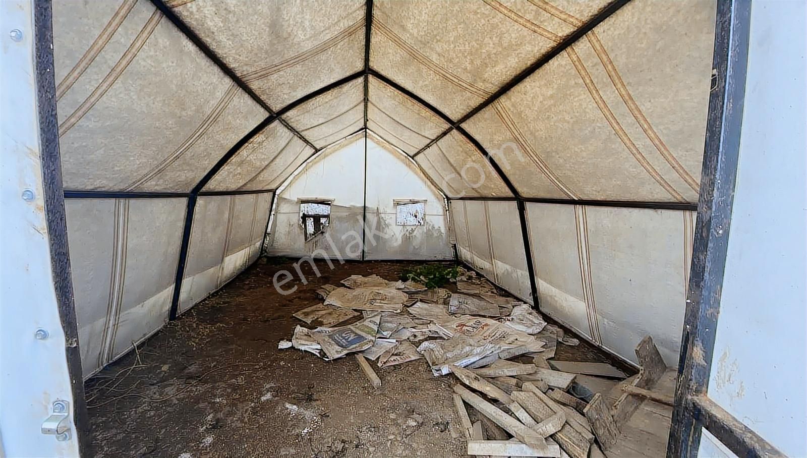 Satılık İki Katlı Çiftlik Evi, Ahırı Ve Arazisi - Görsel 17