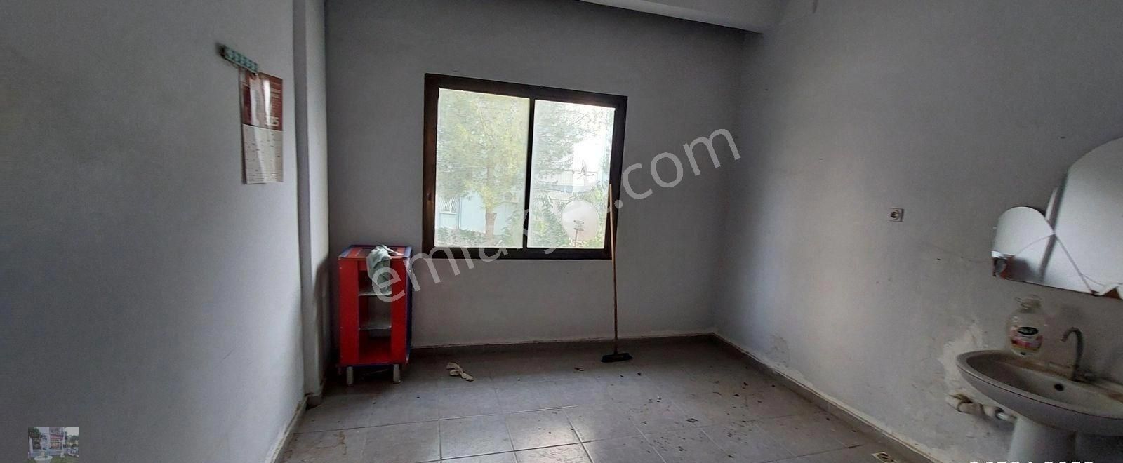 Karşıyaka Zübeyde Hnm Mah. İş Merkezinde Kiralık İşyeri Kanıt Em - Görsel 16
