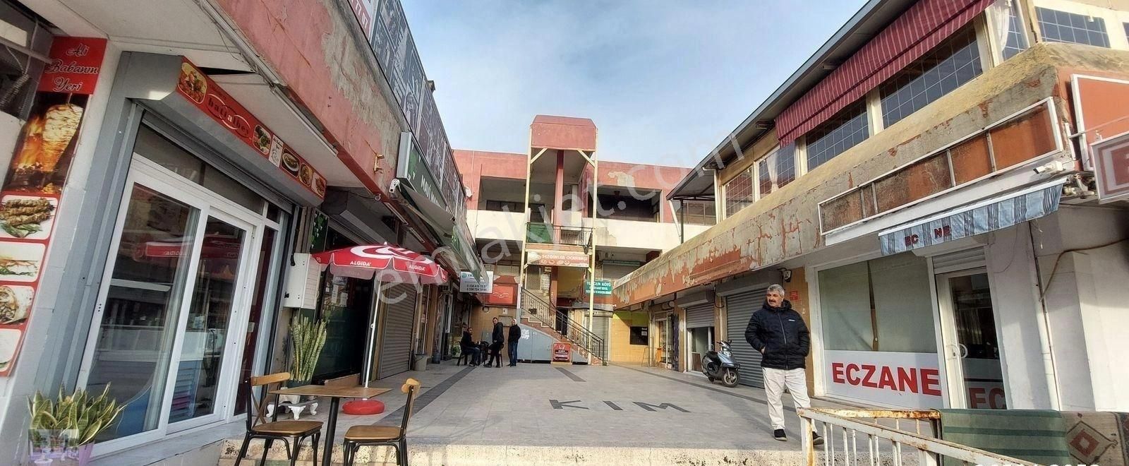 Karşıyaka Zübeyde Hnm Mah. İş Merkezinde Kiralık İşyeri Kanıt Em - Görsel 8